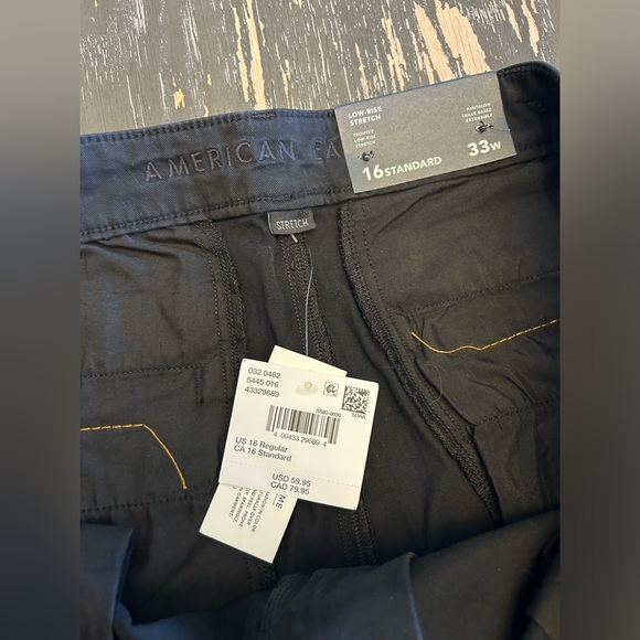 American Eagle stretch low-rise wide-leg khakis in black.Size 16. NWT - Picture 6 of 11